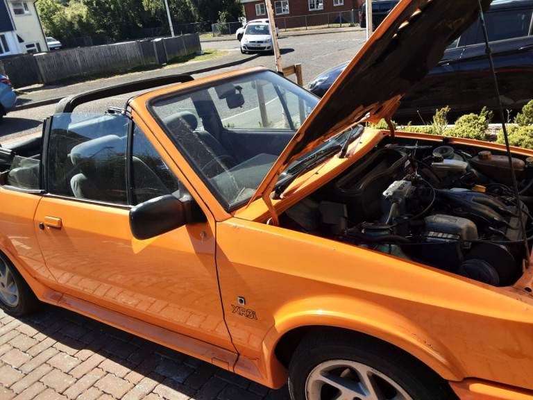 Ford, ESCORT, Convertible, 1990, Manual, 1597 (cc), 2 doors
