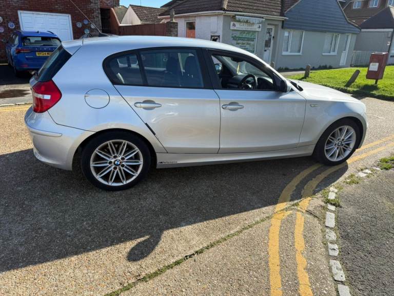 BMW, 1 SERIES, Hatchback, 2008, Manual, 1995 (cc), 5 doors