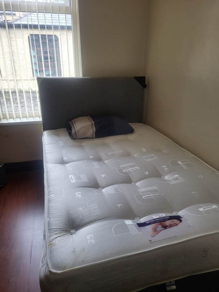 Room for rent with sharing partner 