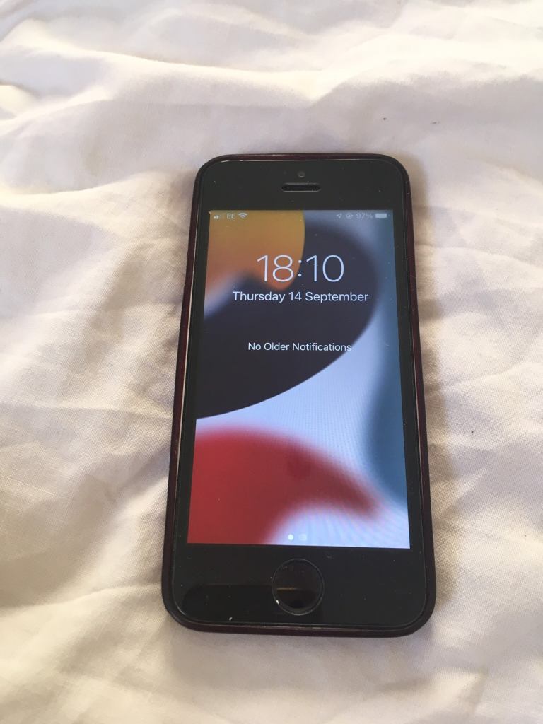 Iphone se 32gb only £40