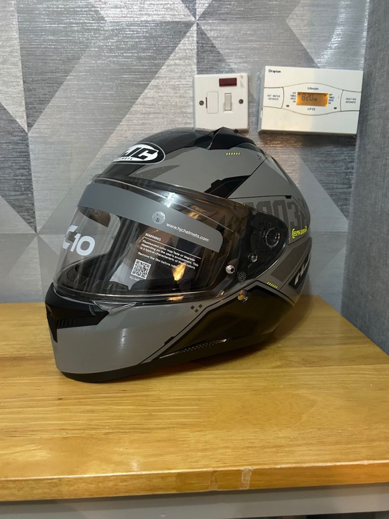 HJC C10 brand new size small motorbike helmet 