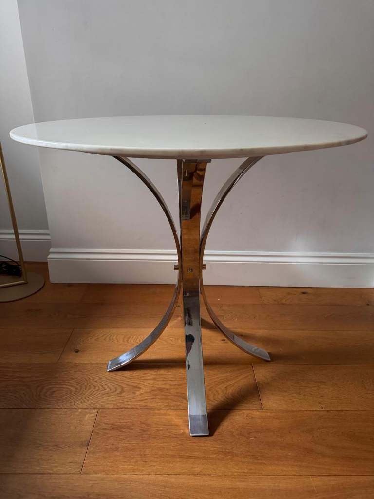 WHITE MARBLE DINING ROUND TABLE