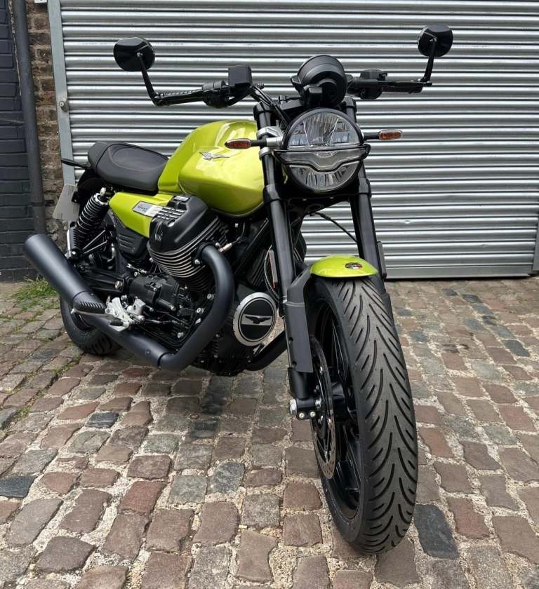 Moto Guzzi V7 Sport E5+ Verde Legnano 2026