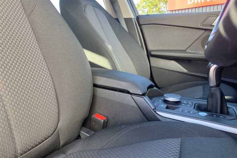 2022 BMW 1 Series 118i [136] SE 5dr [Live Cockpit Professional] HATCHBACK PETROL Manual