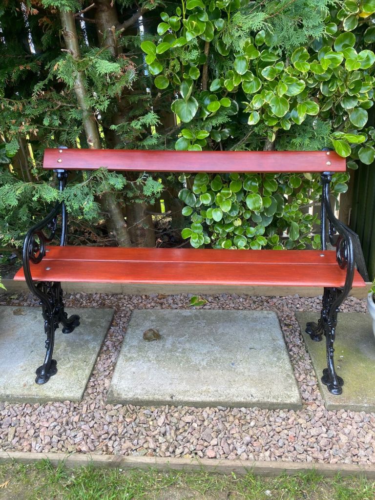 Garden Bench with Cast Iron Ends – Good Condition