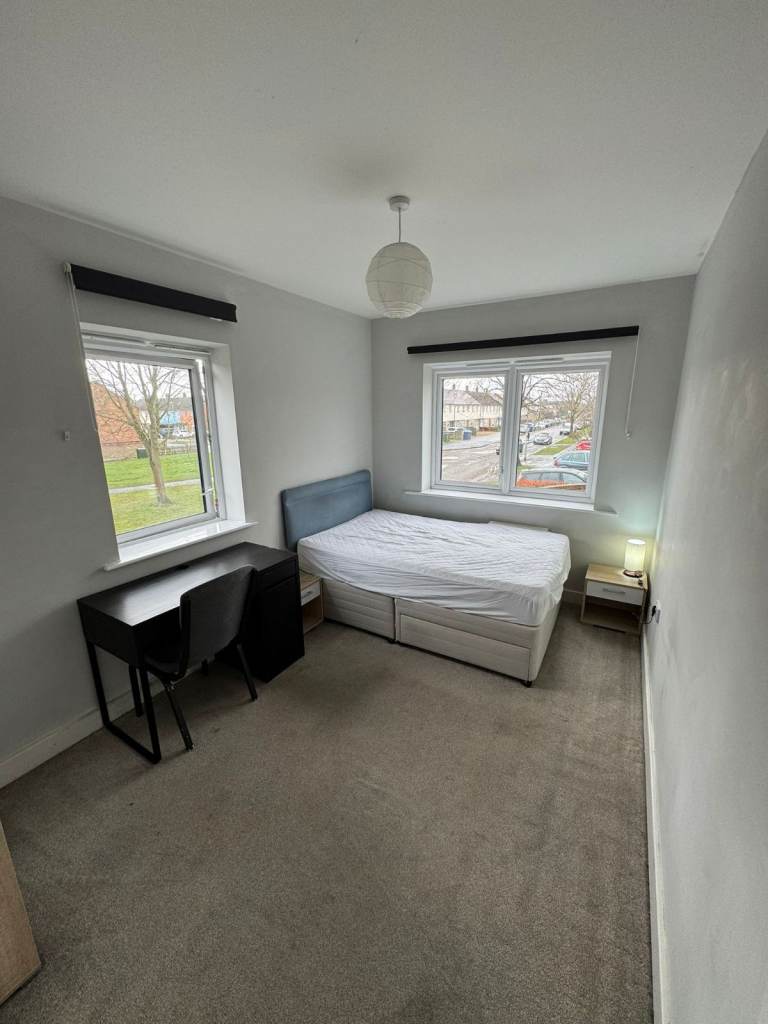 Spacious and Cosy Double Rooms for Rent in -  CB4 2BT