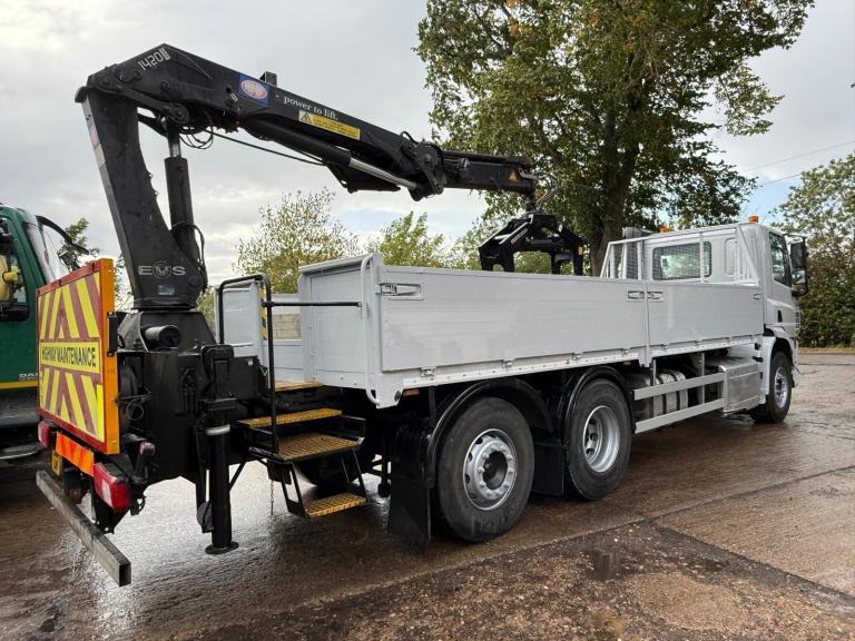 2014 DAF CF 330 DROPSIDE WITH HMF 1420 FOLD AWAY CRANE 