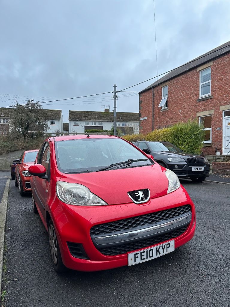 Ready to use car…. New MOT, New exhaust, New clutch, recent Full Service Done