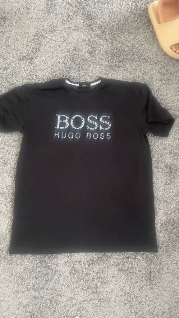 Hugo boss T shirt