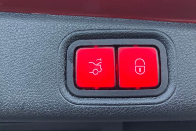 2016 Mercedes-Benz E Class E220d AMG Line Premium 4dr 9G-Tronic Saloon DIESEL Automatic