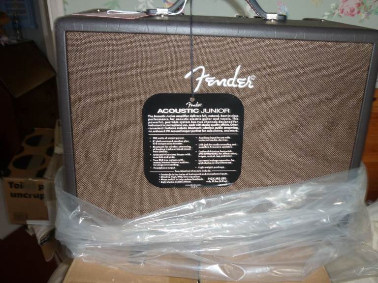 fender acoustic junior,combo amp,asnew
