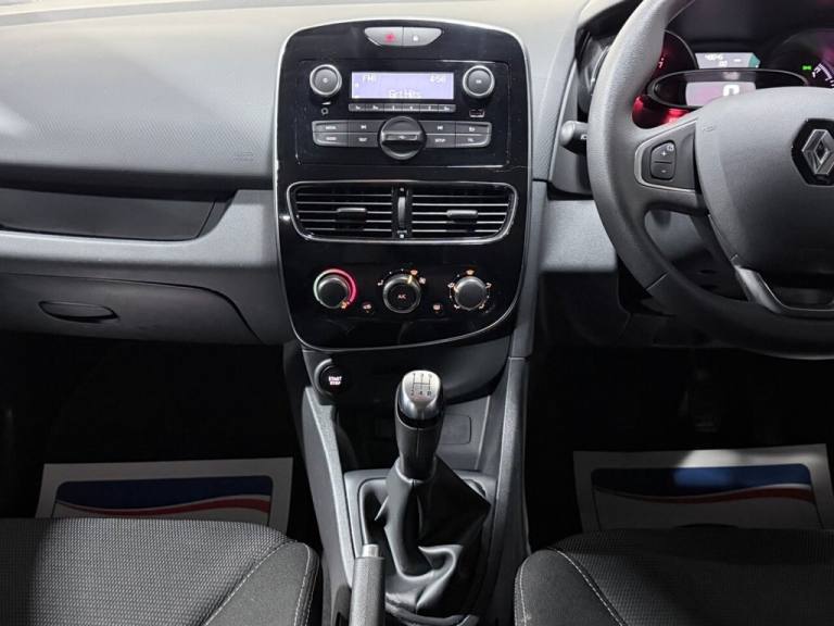 2017 Renault Clio 1.2 16V Play 5dr HATCHBACK PETROL Manual