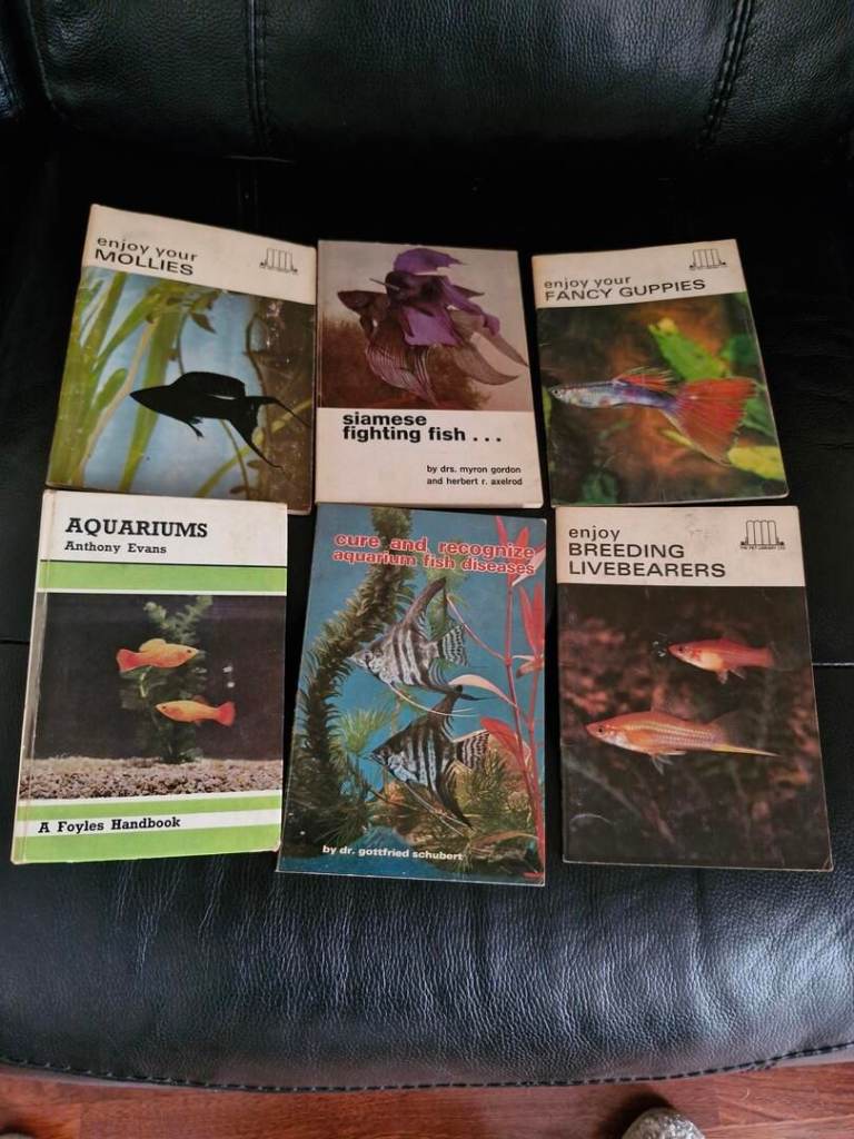 TROPICAL FISH BOOKS
