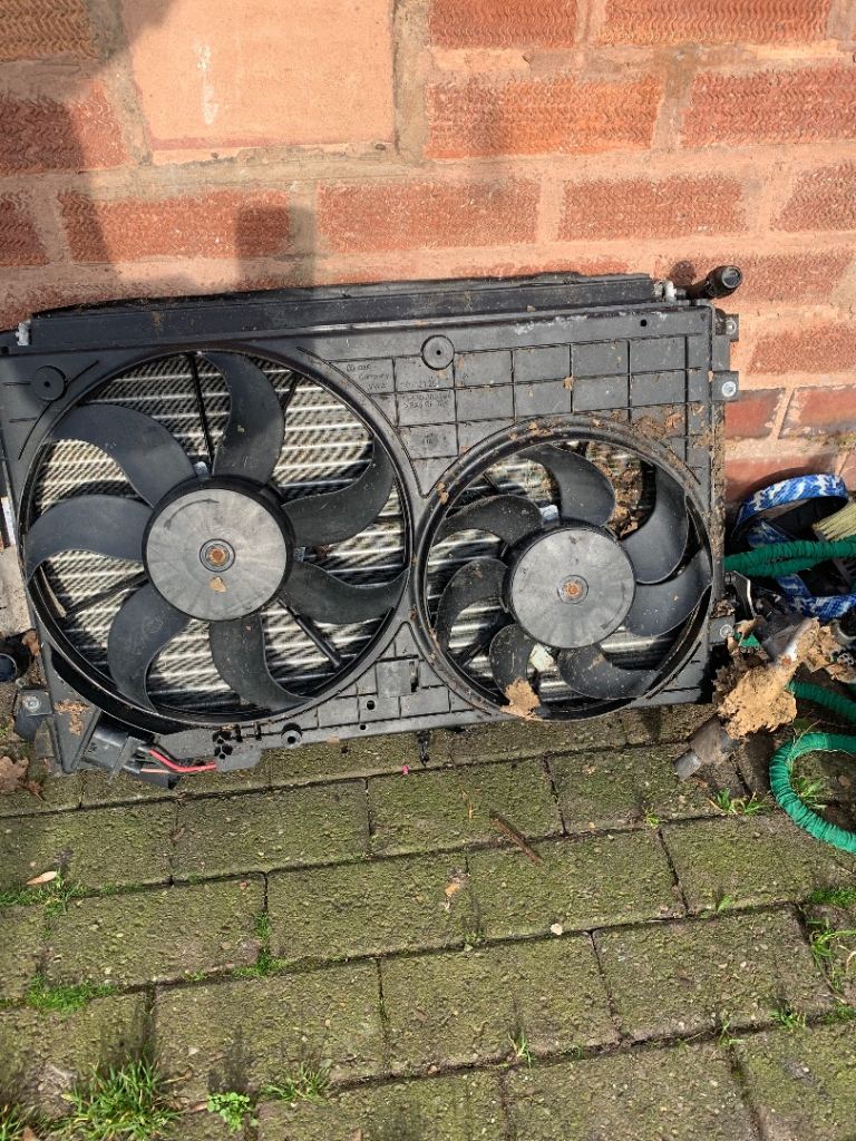 Radiator cooling fan 