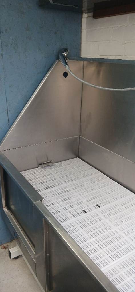 Groom professional stainless steel bath