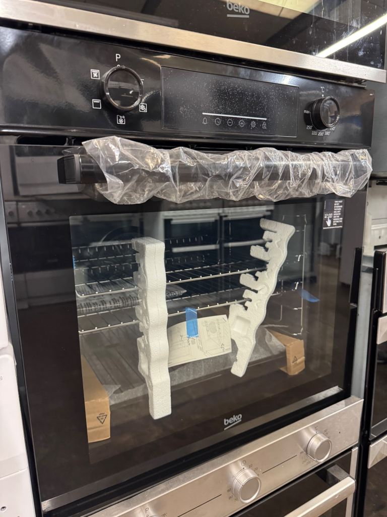 New Scratch N Dent Single Ovens