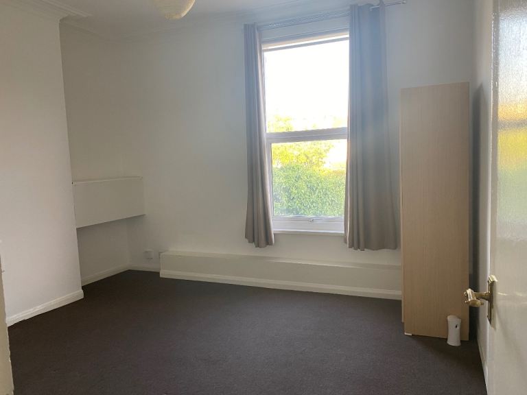 1 Bed Lovely Flat, Stamford Hill