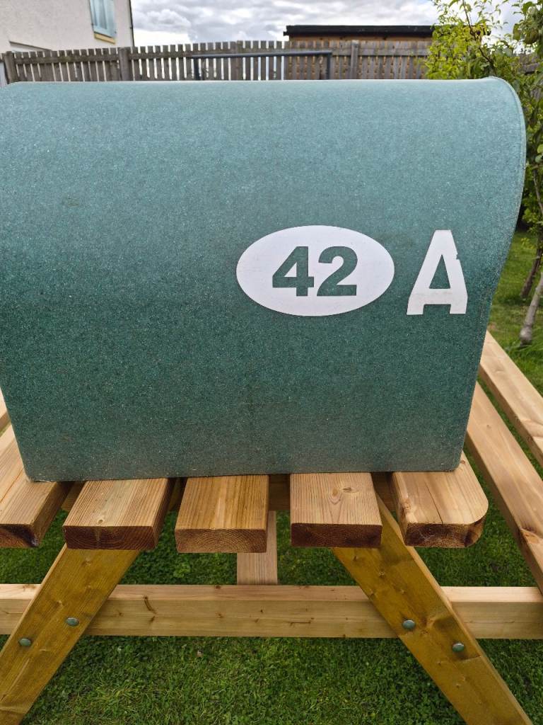 Outdoor cat house