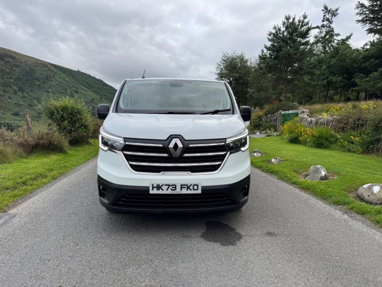 Renault, TRAFIC, 6 SEATER, Panel Van, 2023, Manual, 1997 (cc)