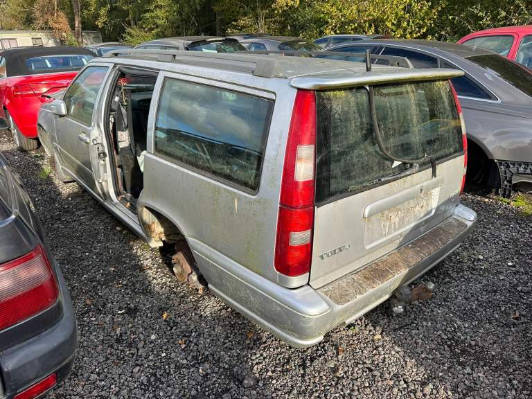 1999 VOLVO V70 BREAKING SPARES PARTS 