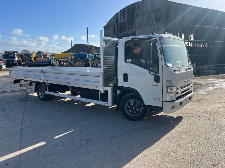 ISUZU TRUCKS FORWARD N75.190 AUTO, 12,000 miles only