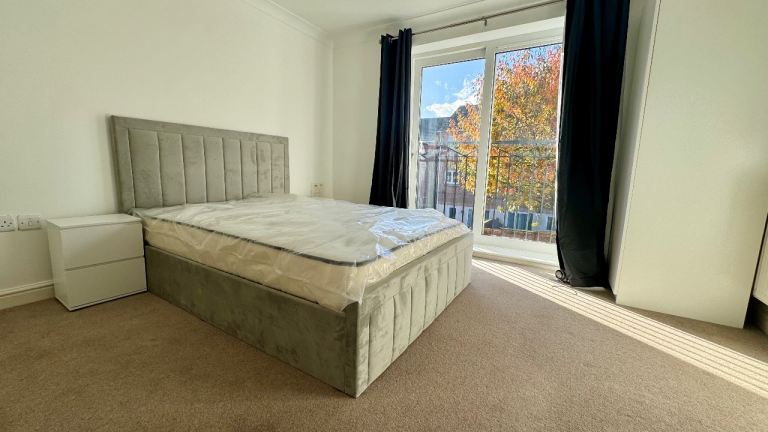 Double Room with Juliet Balcony- Sherwood 