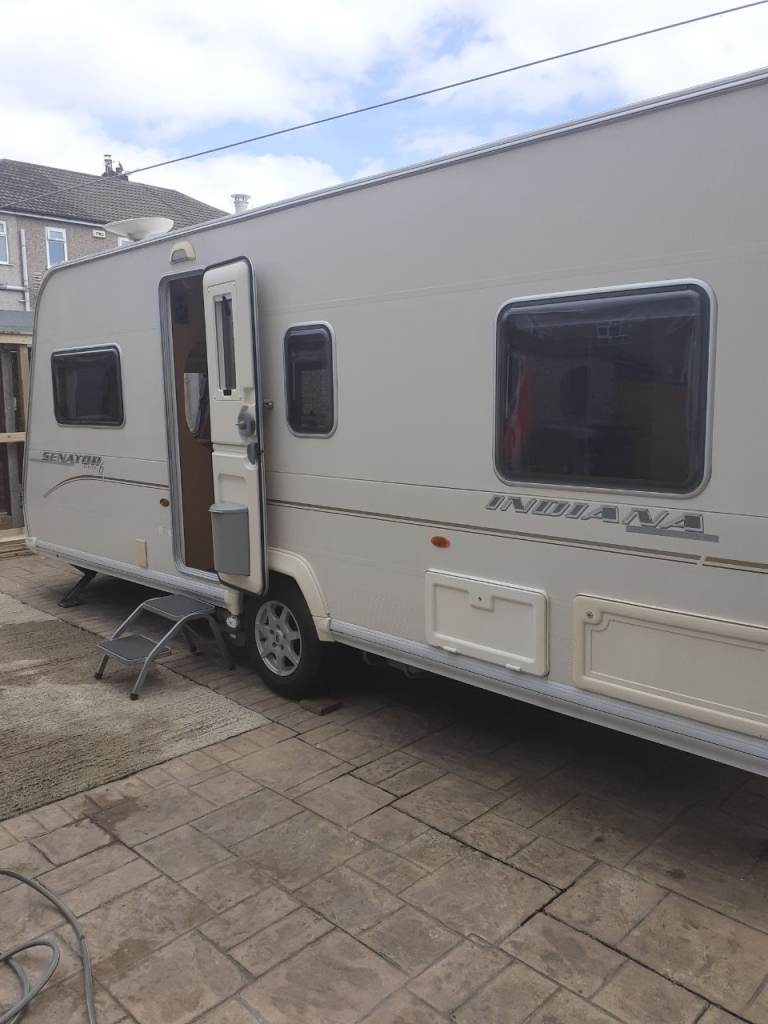 Bailey Senator Indiana series 6 2009, 4 Berth Fixed Bed