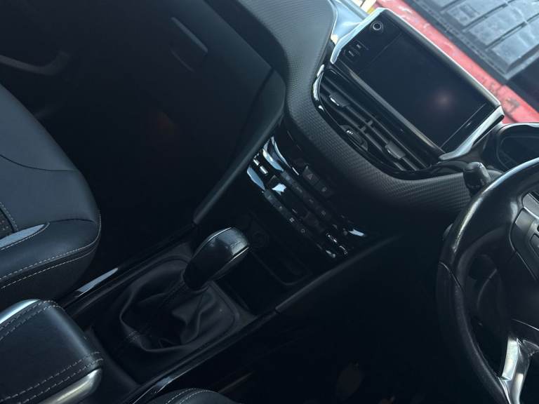 2018 Peugeot 2008 1.2 PureTech Allure 5dr HATCHBACK PETROL Manual