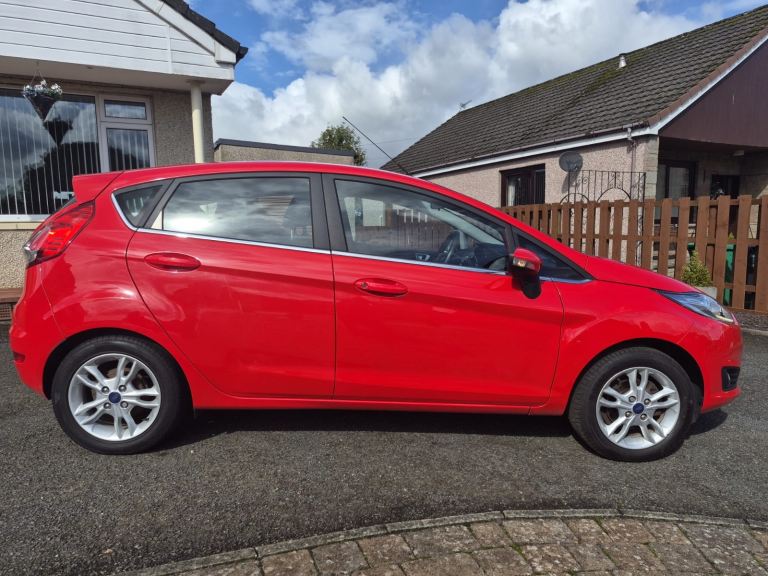FORD FIESTA 1.25 ZETEC(ONE OWNER,LOW MILES,JUST SERVICED,NEW MOT,TIMING BELT AND WATER PUMP DONE)