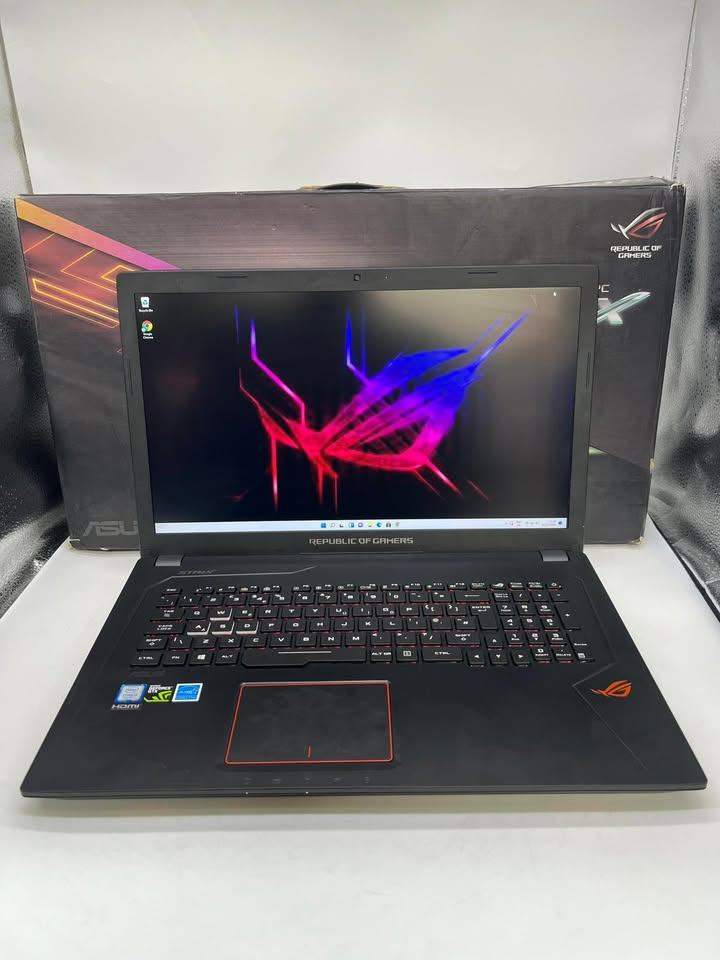 ASUS ROG STRIX Gaming Laptop – i5, GTX 1050, 1TB SSD, RGB Keyboard