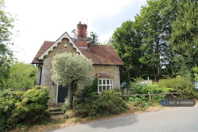 2 bedroom house in Matthews Lane, Maidstone, ME18 (2 bed) (#2898663)