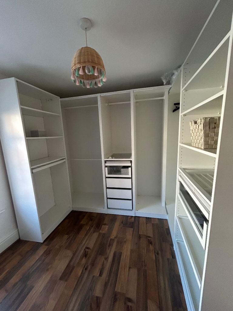 Ikea closer