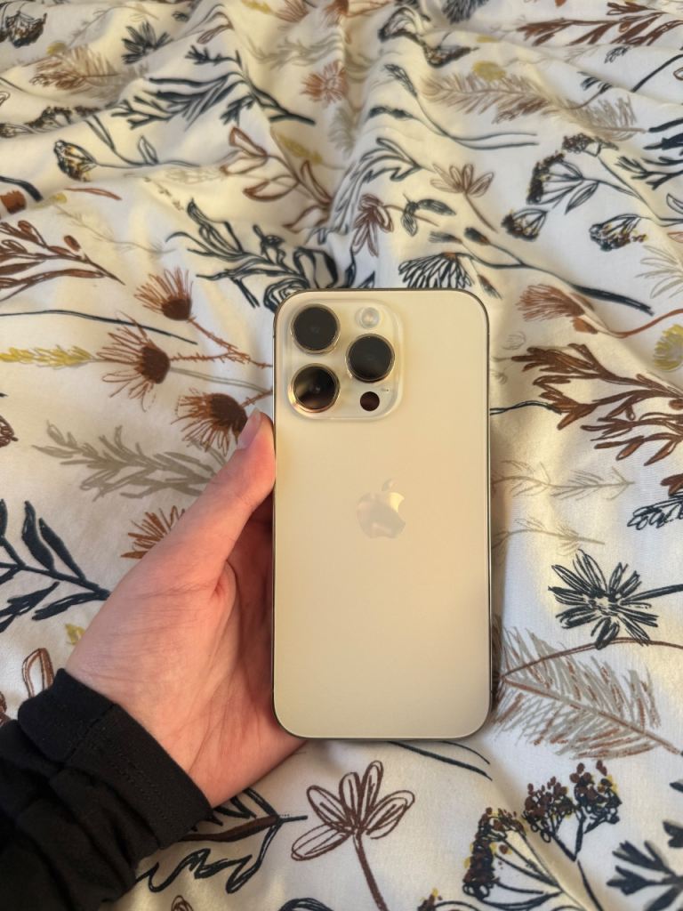 Gold iPhone 14 Pro 