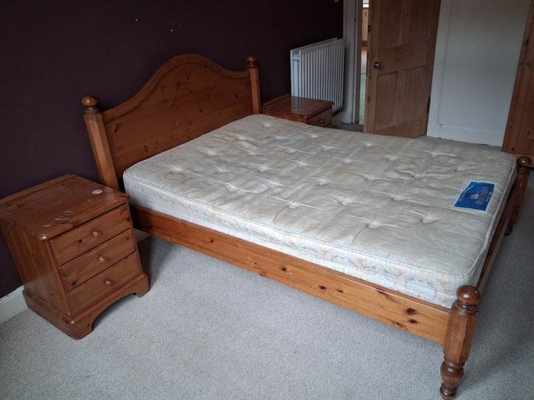 Free bed with sidetables