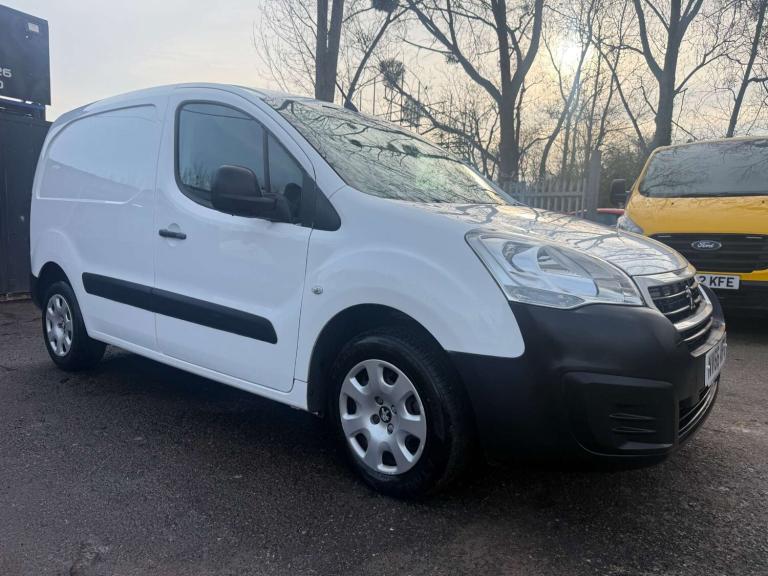 2016 Peugeot Partner 850 1.6 BlueHDi 100 Professional Van [non SS] PANEL VAN DIESEL Manual