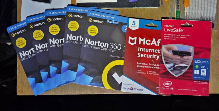 5x Norton (3 Devices) & 2x McAfee