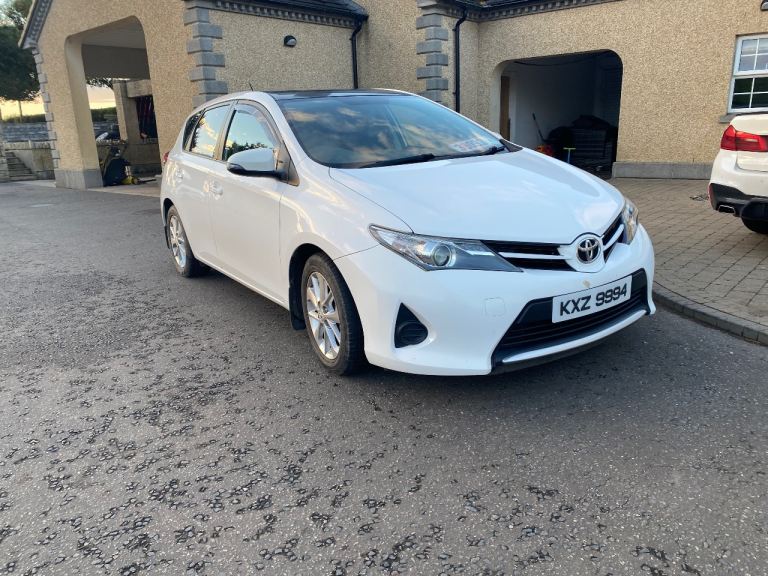 Toyota, AURIS, Hatchback, 2013, Manual, 1364 (cc), 5 doors