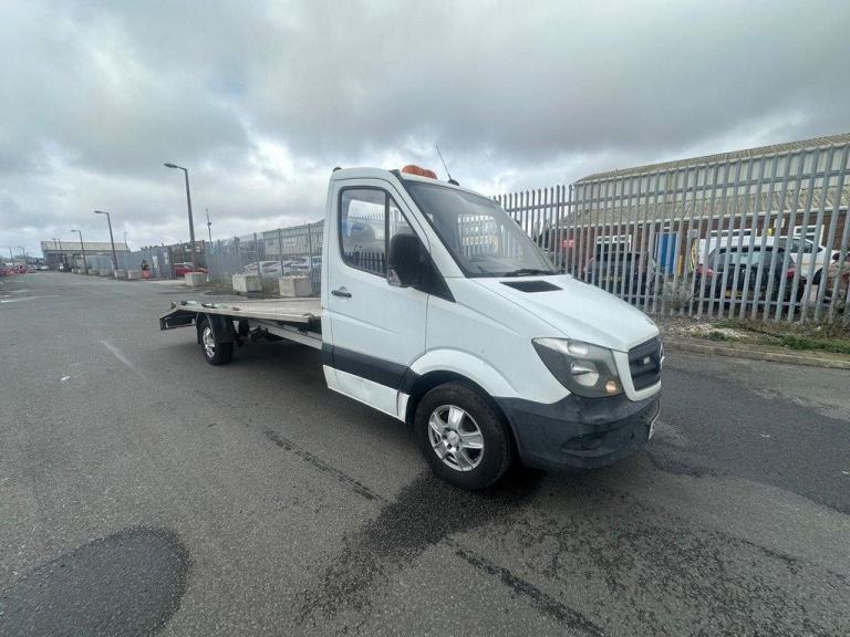 Mercedes-Benz Sprinter 313 CDI 129bhp Recovery Truck