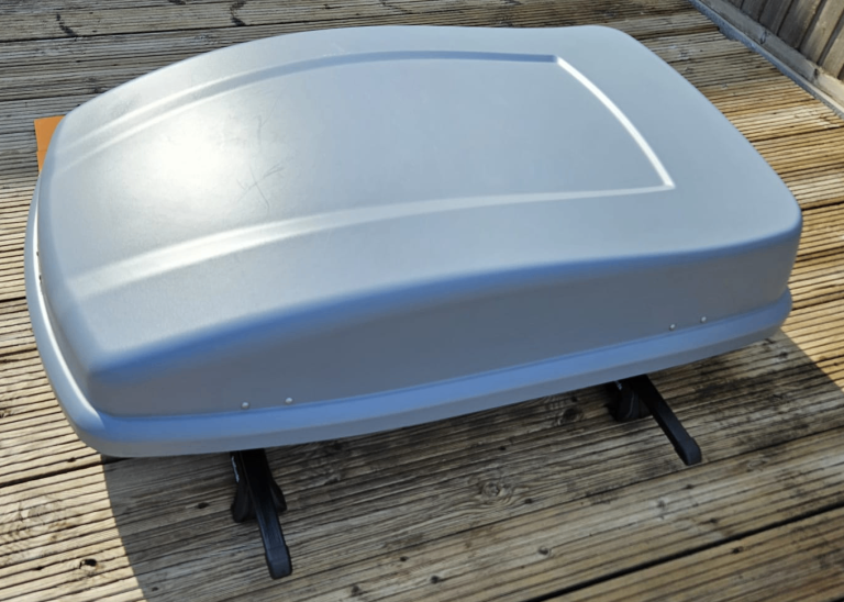 Halfords 320L Roof Box and Bars (120cm) incl feet 