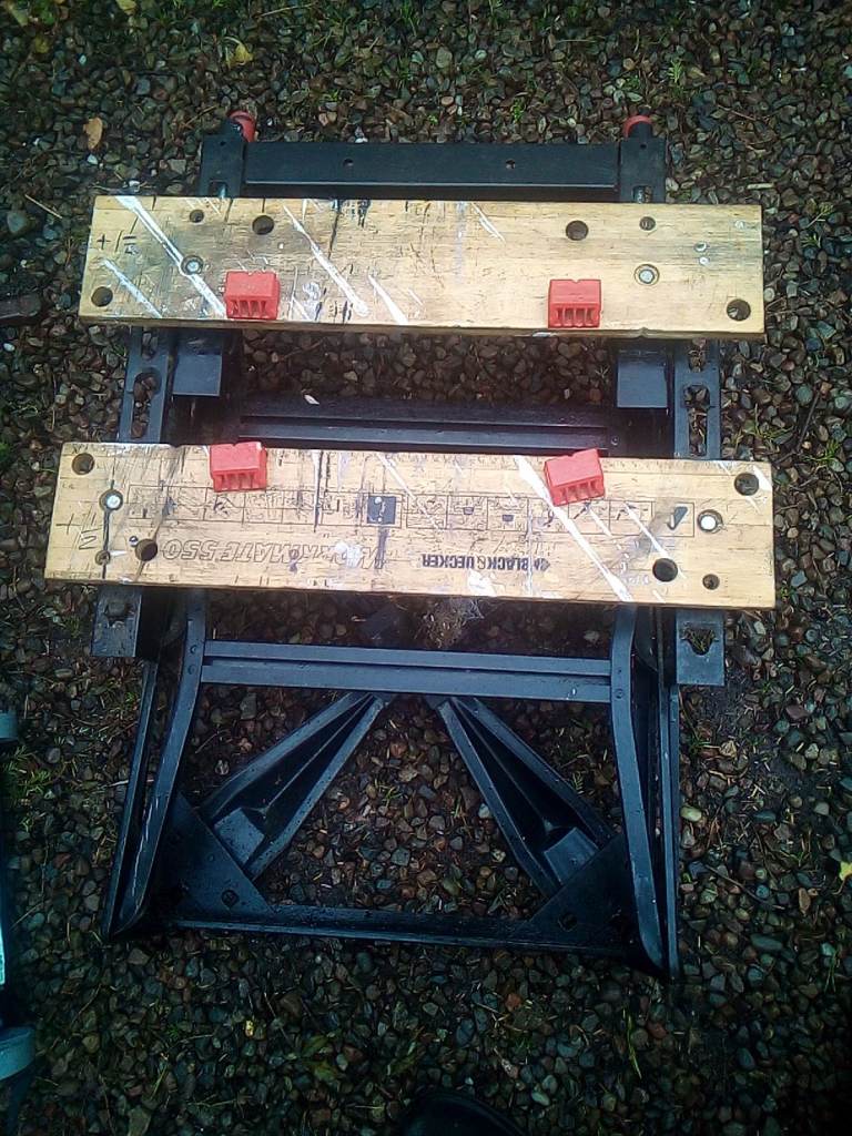 OLD SCHOOL BLACK AND DECKER  WM 500 WORK BENCH