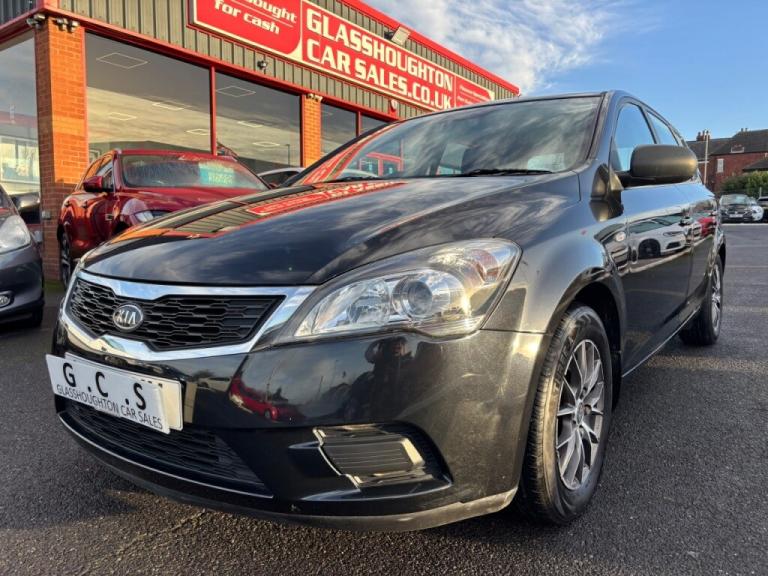 Kia Ceed 1.6 1 5dr Auto - FSH - Petrol