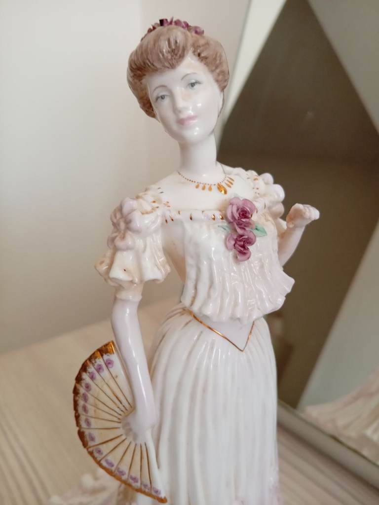 Coalport Figurine "Pretty Jessica" English Rose Collection 1998 Limited Edition