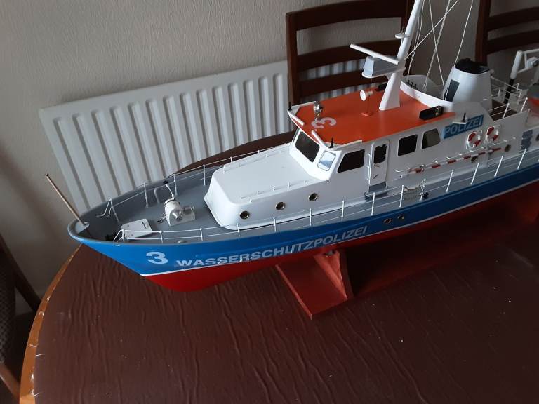   Model 'Robbie' police boat