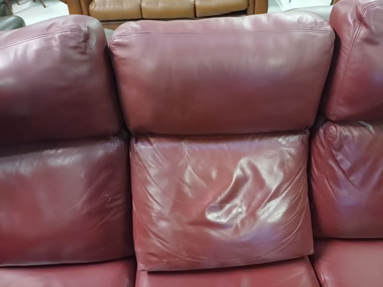 Red leather two-piece suite 