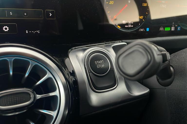  Mercedes Benz Eqb Eqb 350 66.5kwh Amg Line Suv 5dr Electric Auto 4matic 292 Ps