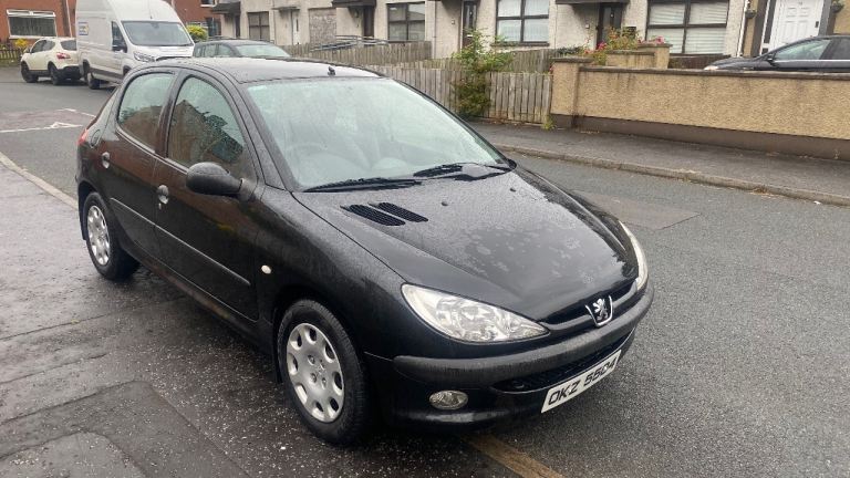 2005 Peugeot 206 1.1 loads of money spent 