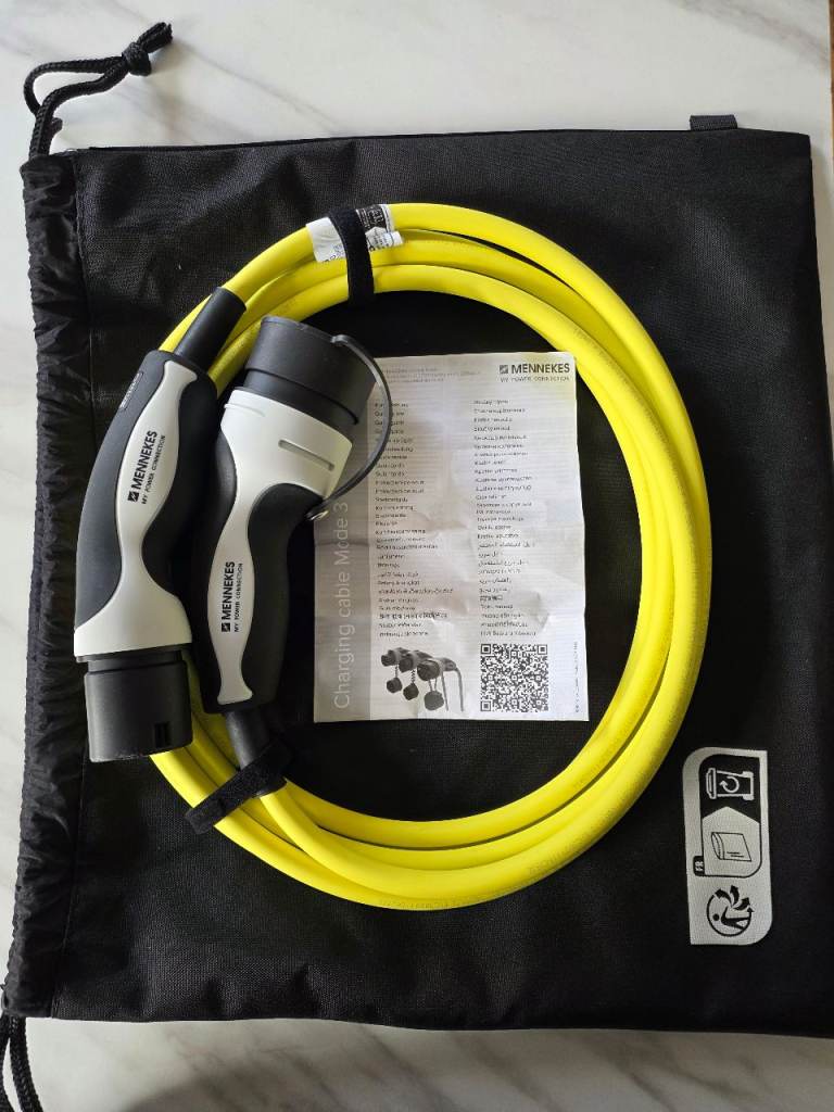 Genuine MENNEKES Volkswagen EV Type 2 Charging Cable PHEV 16A 6M. With Case