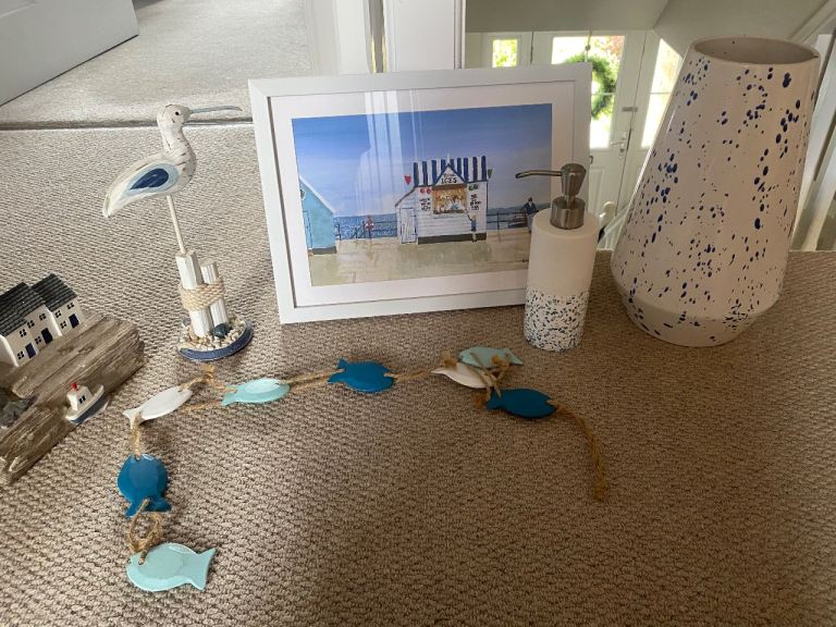 Bundle of nautical bathroom accessories VGC