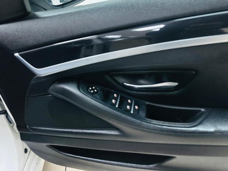 2015 BMW 5 Series 520d [190] SE 4dr Step Auto SALOON DIESEL Automatic