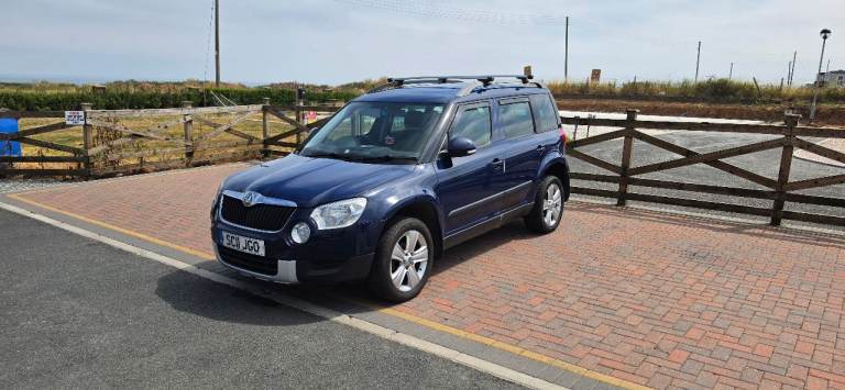 Skoda, YETI, Hatchback, 2011, Manual, 1968 (cc), 5 doors